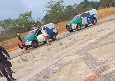 Com sinais de tortura, homem é achado morto na frente de condomínio em Manaus