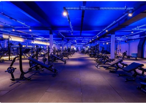 Aluna é indenizada após furto em estacionamento de academia em Manaus