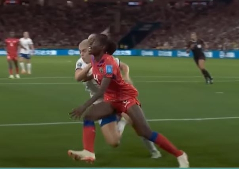 Após dar trabalho para a Inglaterra, Haiti enfrenta China na Copa nesta sexta-feira