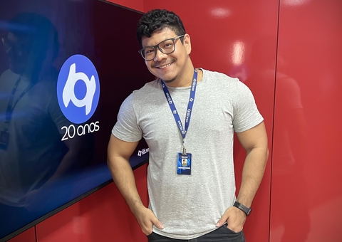 Banzeiro dos Famosos: Cariúcha reencontra João Liberato