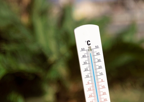 Sem água e sem energia, moradores da zona leste enfrentam domingo de calor em Manaus
