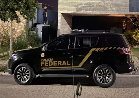 PF prende 15 funcionários de aeroporto que enviavam drogas para o PCC