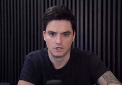 Felipe Neto é denunciado por chamar Bolsonaro de genocida