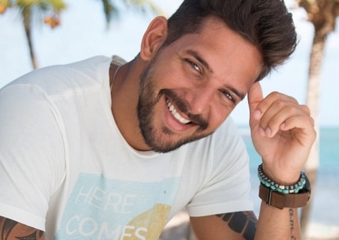 Vocalista da Banda Eva passa por cirurgia de emergência