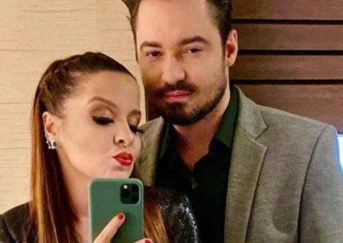 Vaza foto de Fernando com mulher mostrando seio após cantor negar traição