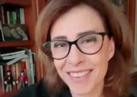 Fernanda Torres viraliza ao estrear no TikTok indicando livros; espia