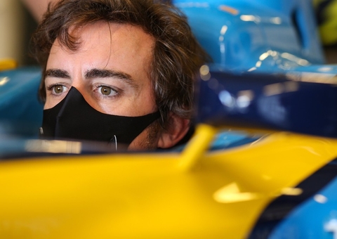 Fernando Alonso é atropelado enquanto andava de bicicleta na Suíça