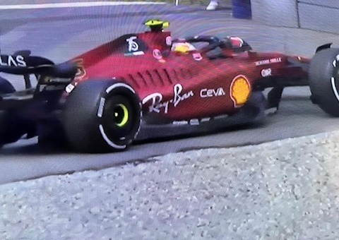 Por que Ferrari estava vencendo no começo de 2022 e está tão atrás agora