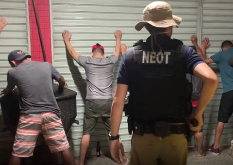 Festas clandestinas e 'rolezinho' de motociclistas são encerrados em Manaus