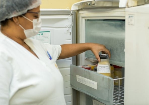 Com estoque crítico, maternidade de Manaus pede doação de leite materno para bebês prematuros