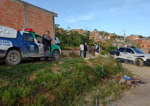 Com bilhete no peito, detento é achado morto dentro de invasão em Manaus 