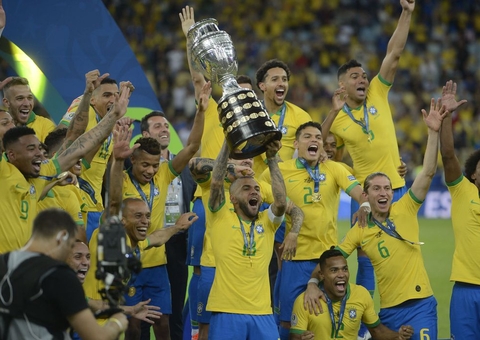 Conmebol define novo calendário com dez seleções