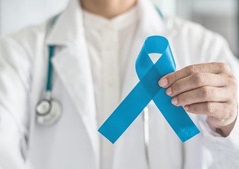 Clube de futebol deve reintegrar trabalhador demitido durante tratamento de câncer