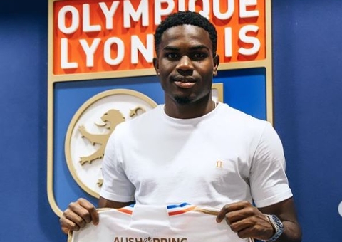 Jogador do Lyon some após ter crise de choro e desistir de ir para o Fulham