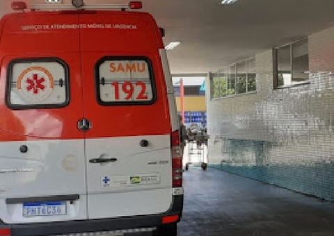 Mulher mata irmão a facadas durante briga dentro de casa em Manaus 