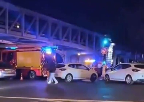 Ataque com martelo deixa um morto e dois feridos na França