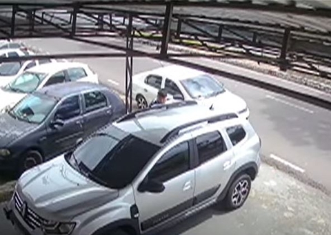 Criminosos roubam computador e R$ 30 mil do carro de advogada em Manaus