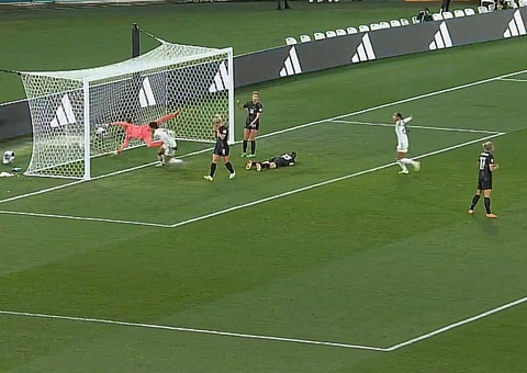 Filipinas surpreendem em estreia e vencem a Nova Zelândia