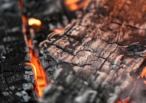 Populares encontram homem carbonizado dentro de sítio no Amazonas