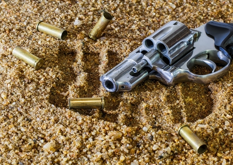 Encapuzados, pistoleiros crivam homem de tiros em Silves