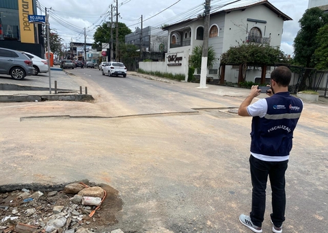 Ageman dá prazo de 24 horas para Águas de Manaus recompor pavimento asfáltico