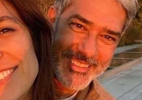 William Bonner e esposa aparecem em clima de romance durante férias nos EUA