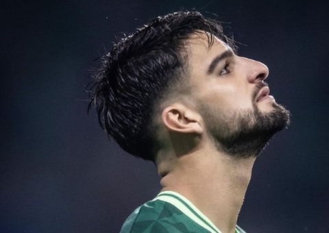 Palmeiras recebe consultas por Flaco López após saídas de Tabata e Navarro