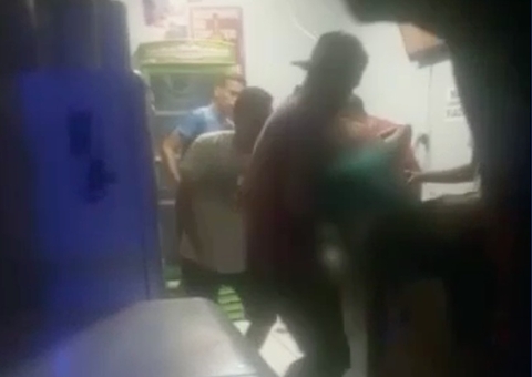 Criminosos invadem bar e atiram contra homem que assistia jogo do Flamengo no Amazonas