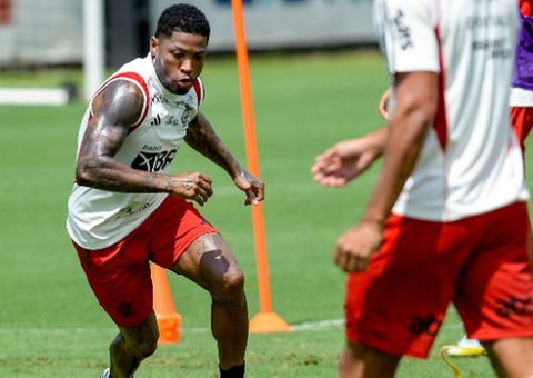Flamengo inicia preparação para clássico contra Botafogo, em Brasília