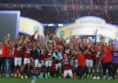 Quatorze jogadores ganham 1º título na 'era de ouro' do Flamengo