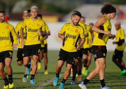Primeira final entre Corinthians e Flamengo foi ofuscada por eleição no Parque São Jorge
