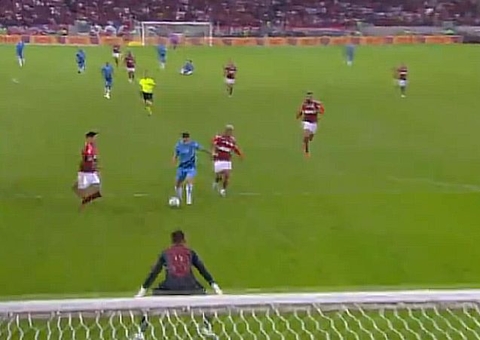 Flamengo vira contra Athletico em casa e larga na frente na Copa do Brasil