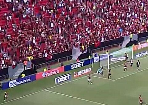 Adversário do Fla tem ex-Corinthians, surgiu da Shell e teve Higuita dopado