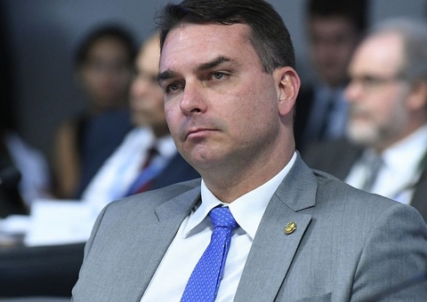 Caso 'rachadinha': Julgamento de Flávio Bolsonaro é adiado 
