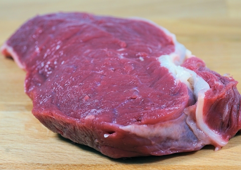 JBS e Masterboi suspendem fornecimento de carne para o Carrefour