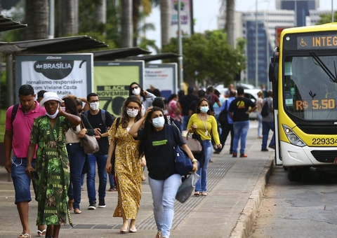 País registrou 2.909 novos casos de covid-19 e 15 mortes, em 24 horas