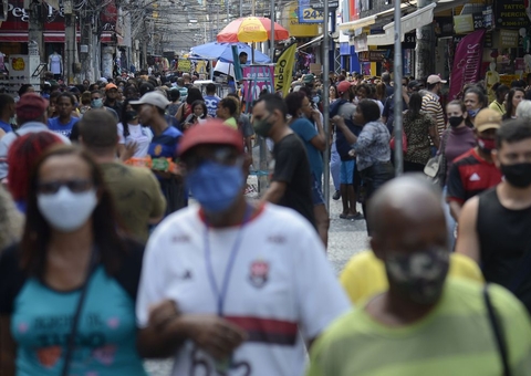 Brasil registra 15.609 casos de Covid e 373 mortes pela doença em 24 horas