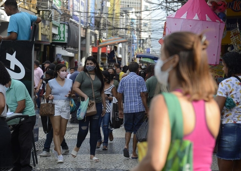 Brasil registra 672 mortes por covid-19 em 24 horas