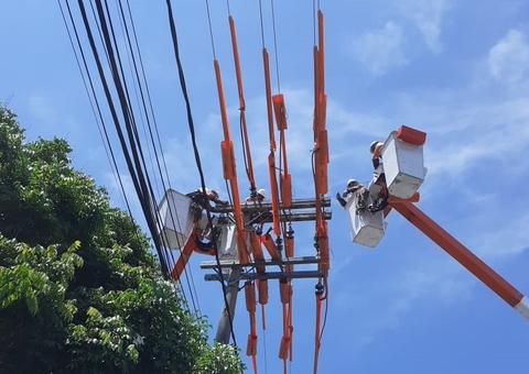 Nove bairros ficam sem energia nesta terça-feira em Manaus