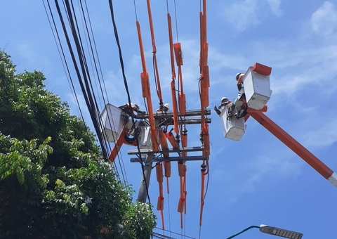 Sete bairros de Manaus ficam sem energia nesta quinta-feira 
