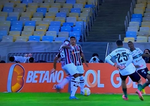 Fluminense goleia o Coritiba por 5 a 2 e vira vice-líder do Brasileiro