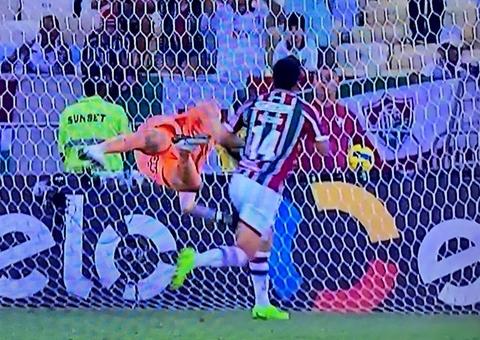 Fluminense visita o Atlético-MG e sonha em encostar na liderança