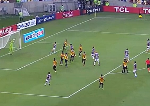 Fluminense vence Strongest e lidera grupo na Libertadores