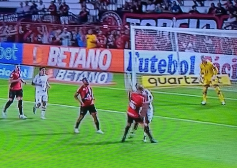 Fluminense oferece dois anos a Diniz e presidente quer Fred ainda em 2022