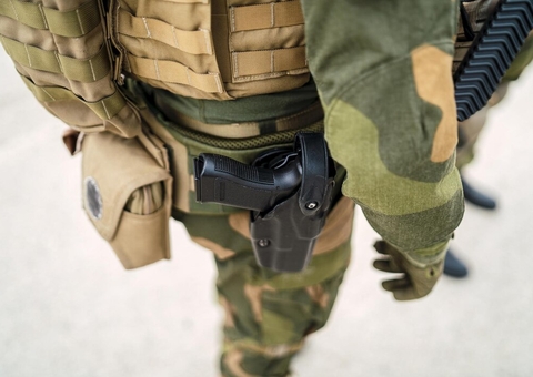 Foragido por abandonar serviço militar é preso durante briga em posto de Manaus