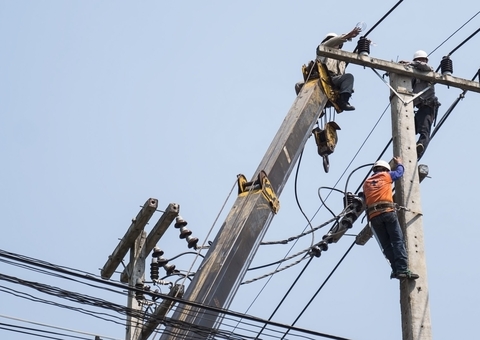 Ruas e avenidas de 4 bairros ficarão sem energia neste sábado em Manaus