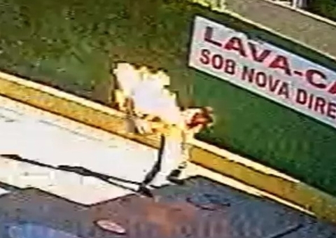 Revelado motivo de frentista ter incendiado cliente; vítima teve queimaduras de 3º grau