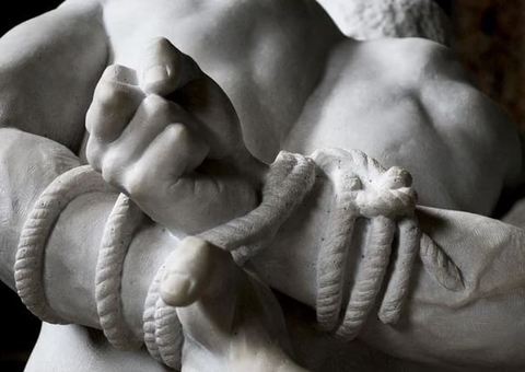 Diarista é presa por mandar sequestrar e extorquir R$ 10 mil de patrão em Manaus