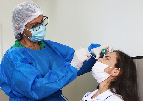 Amazonas tem redução de 44% na média diária de casos de Covid-19