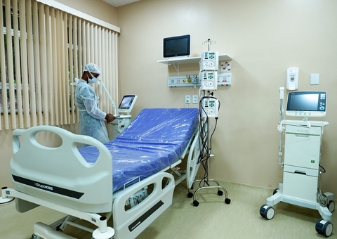 Primeiros pacientes são atendidos em leitos de UTI em Parintins, no Amazonas